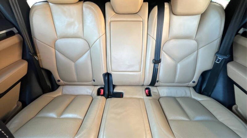 2016 Porsche Cayenne