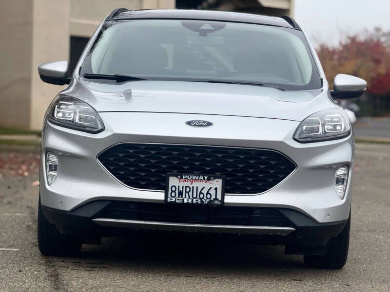 2020 Ford Escape Hybrid Titanium