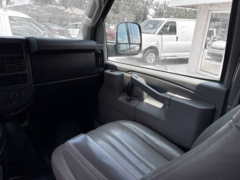 2017 Chevrolet Express LS 2500