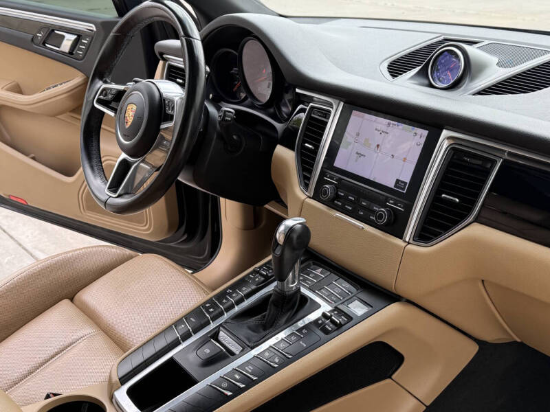 2018 Porsche Macan S