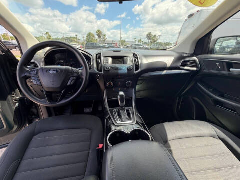 2017 Ford Edge SE