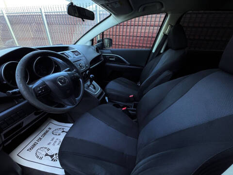 2013 Mazda MAZDA5 Sport