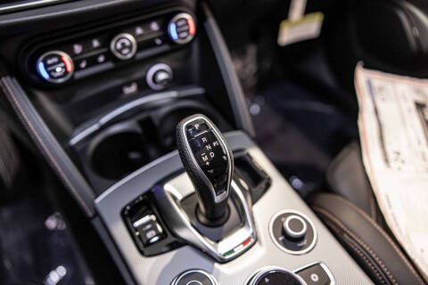 2025 Alfa Romeo Stelvio