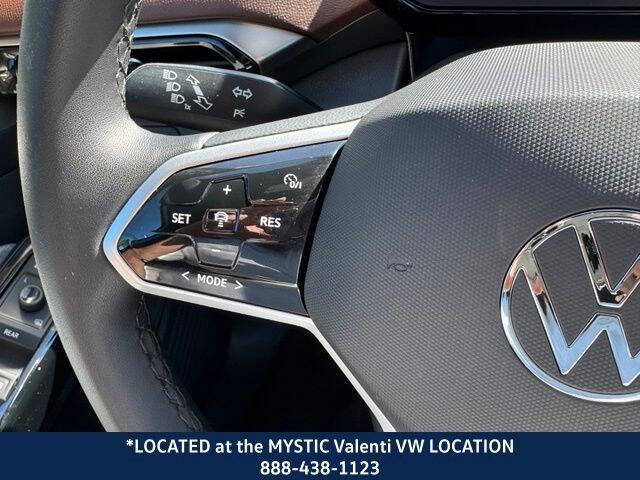 2023 Volkswagen ID.4 Pro