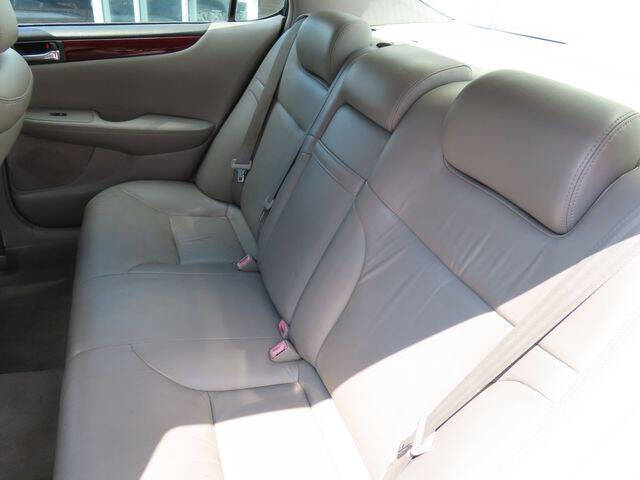 2004 Lexus ES 330