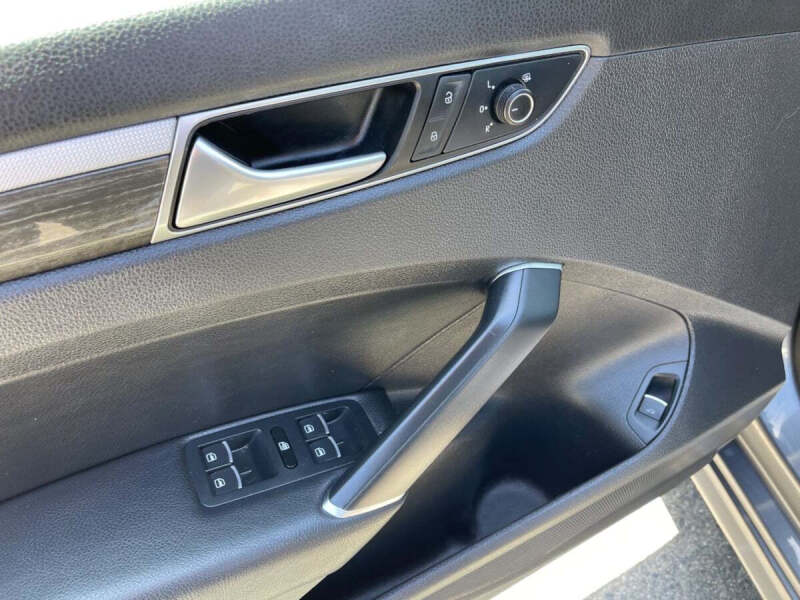 2016 Volkswagen Passat
