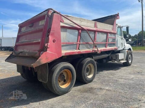 2006 Freightliner Columbia 120