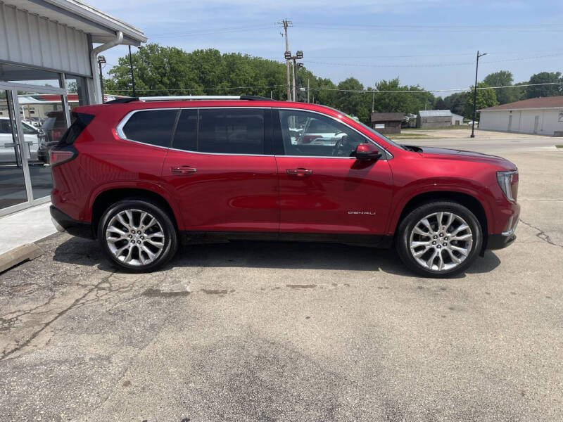 Used 2024 GMC Acadia Denali with VIN 1GKENRKS7RJ162634 for sale in Maquoketa, IA