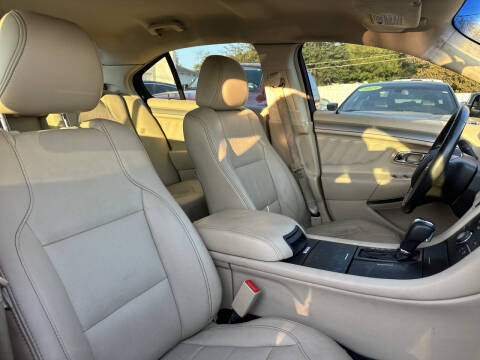 2015 Ford Taurus SEL