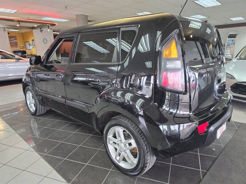 2010 Kia Soul +