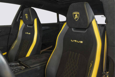 2024 Lamborghini Urus Performante