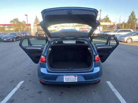 2016 Volkswagen e-Golf SE