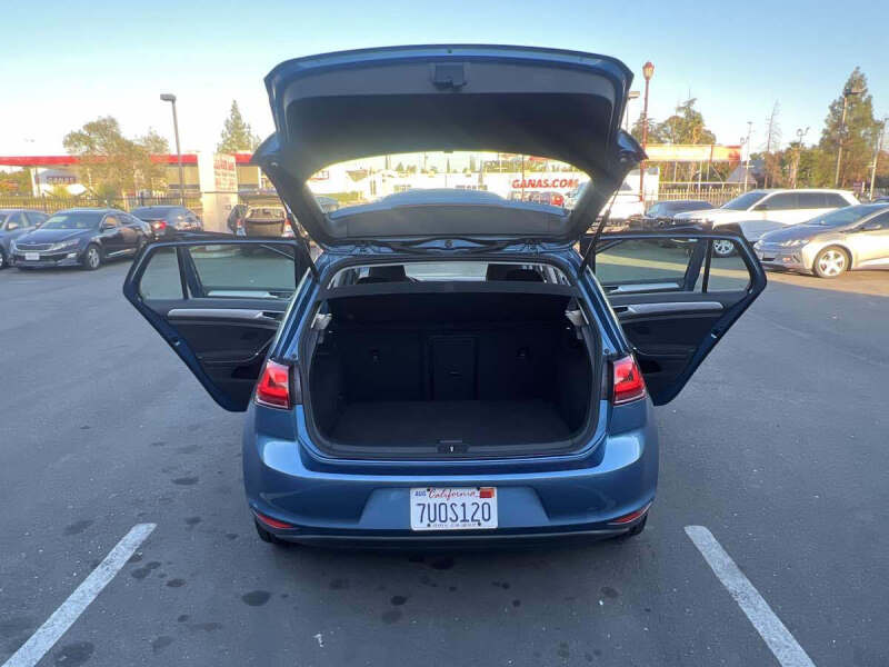 2016 Volkswagen e-Golf SE