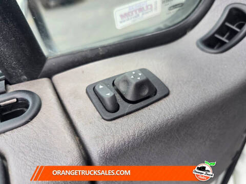 2023 Freightliner M2 106