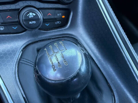 2016 Dodge Challenger R/T Plus