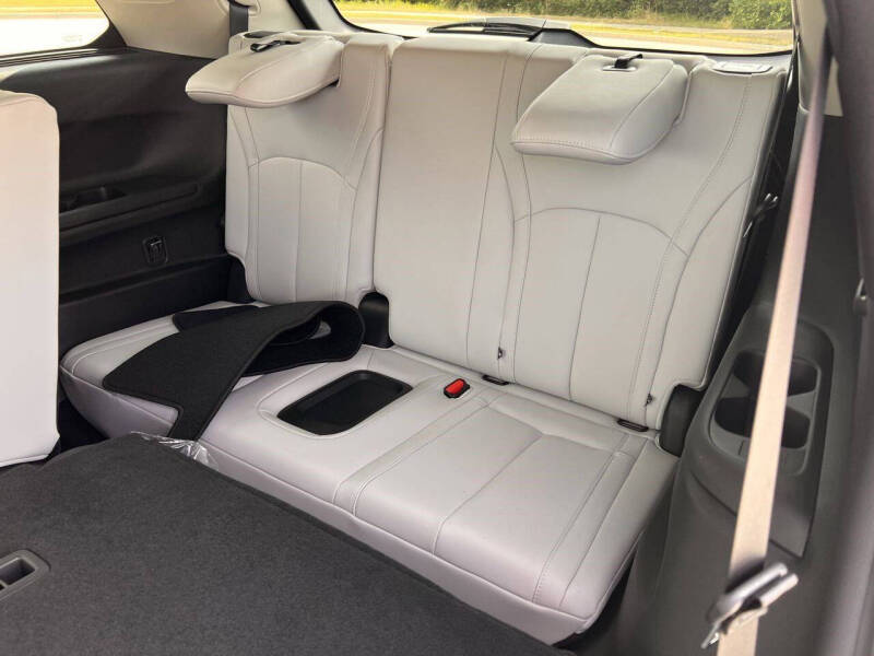 2027 Infiniti QX60 Luxe
