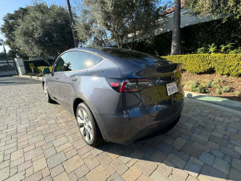 2024 Tesla Model Y Long Range
