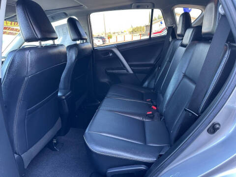 2017 Toyota RAV4 Platinum