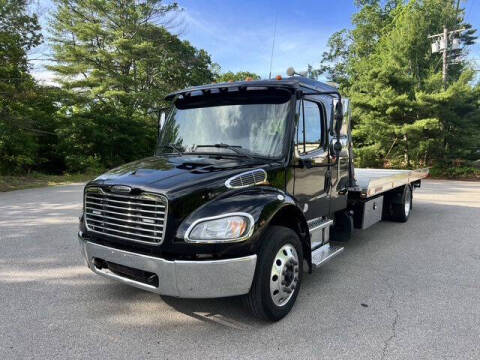 2021 Freightliner M2 106