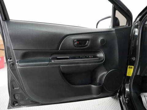 2015 Toyota Prius c One