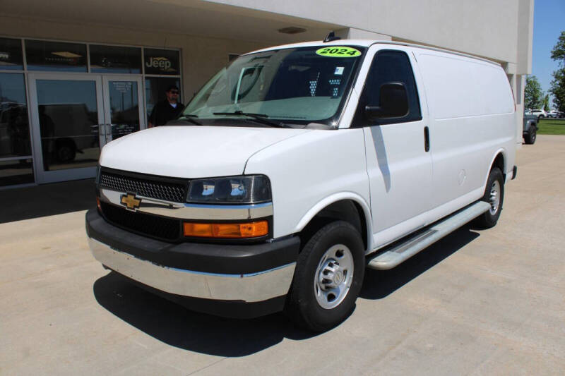 2024 Chevrolet Express 2500