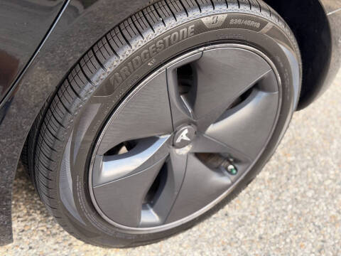 2019 Tesla Model 3 Standard Range Plus