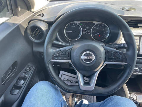 2022 Nissan Kicks S