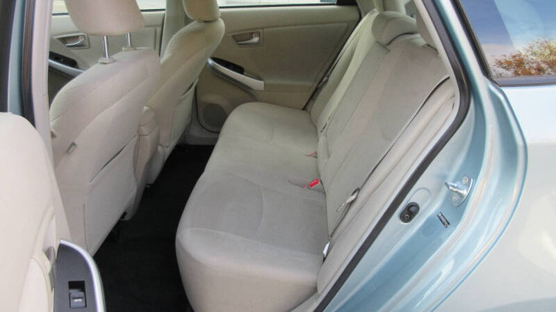 2012 Toyota Prius Two