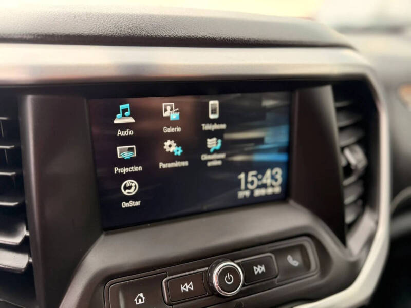 2017 GMC Acadia SLE-1