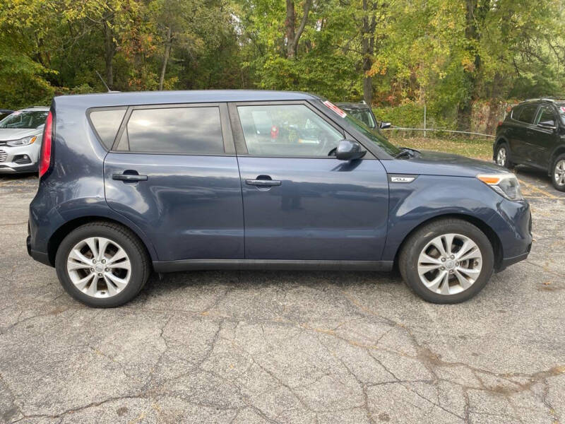 2016 Kia Soul +