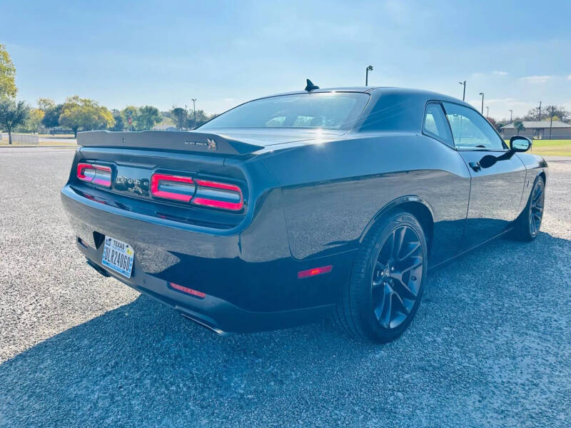 2020 Dodge Challenger