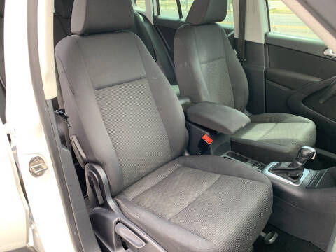 2015 Volkswagen Tiguan S