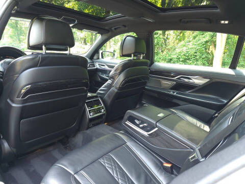 2022 BMW 7 Series 740i xDrive