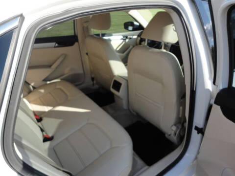 2013 Volkswagen Passat SE PZEV