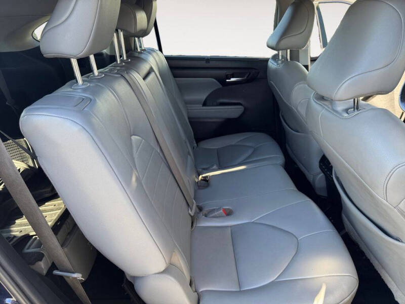 2021 Toyota Highlander Hybrid XLE