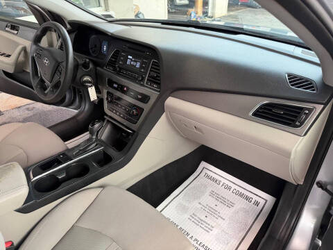 2017 Hyundai Sonata SE