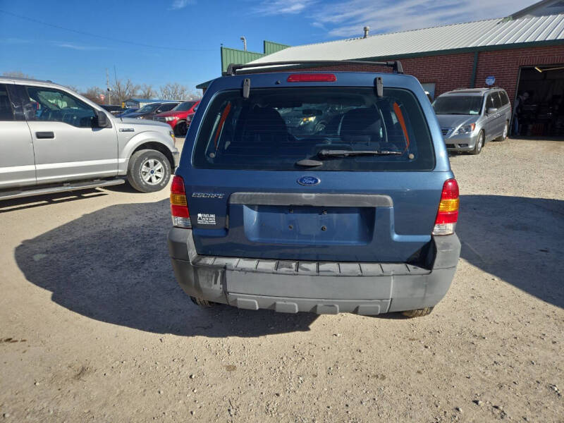 2005 Ford Escape XLS