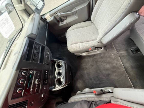 2017 Chevrolet Express LT 3500