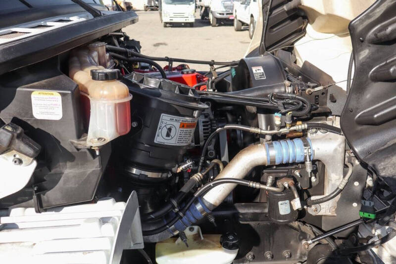 2014 Freightliner M2 106