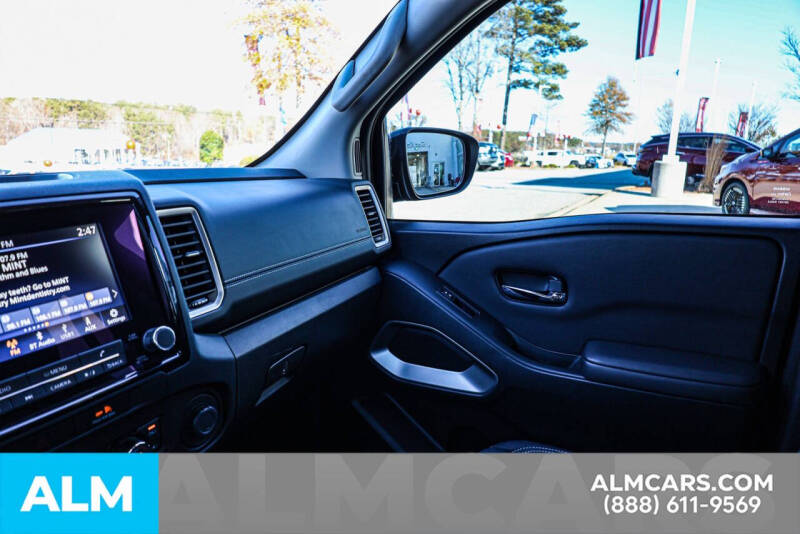 2022 Nissan Frontier SV