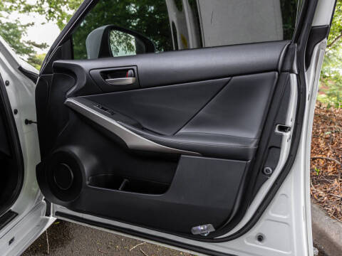 2018 Lexus IS 300