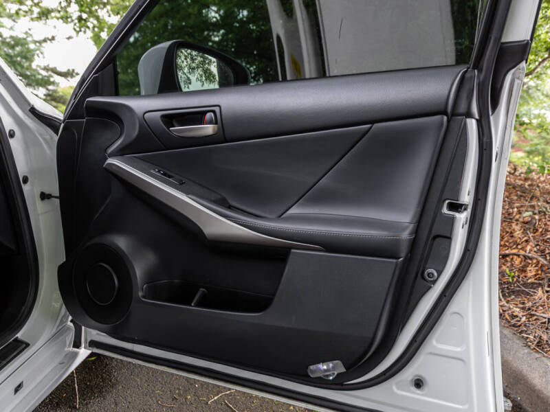 2018 Lexus IS 300