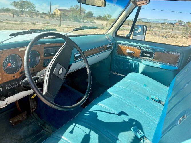 1977 Chevrolet Suburban