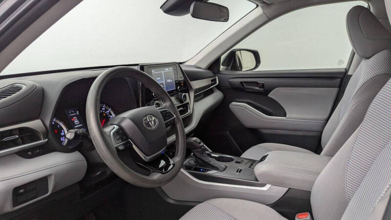 2021 Toyota Highlander L