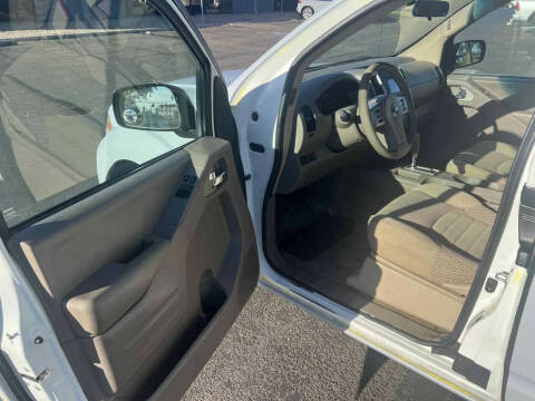 2017 Nissan Frontier SV V6