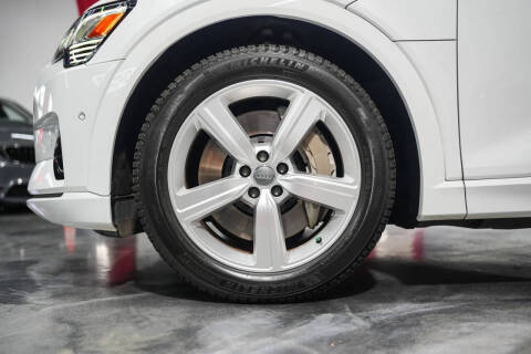 2019 Audi e-tron quattro Premium Plus