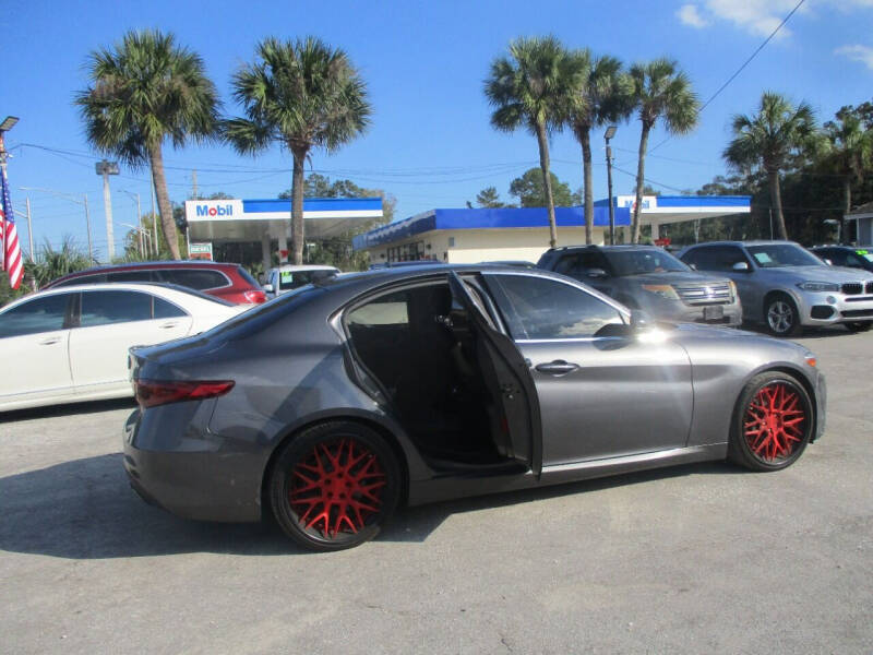 2017 Alfa Romeo Giulia Ti