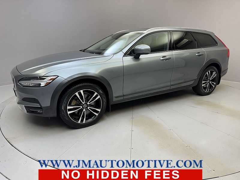 2019 Volvo V90 Cross Country T5