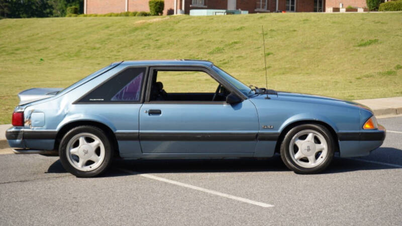 1990 Ford Mustang LX 5.0
