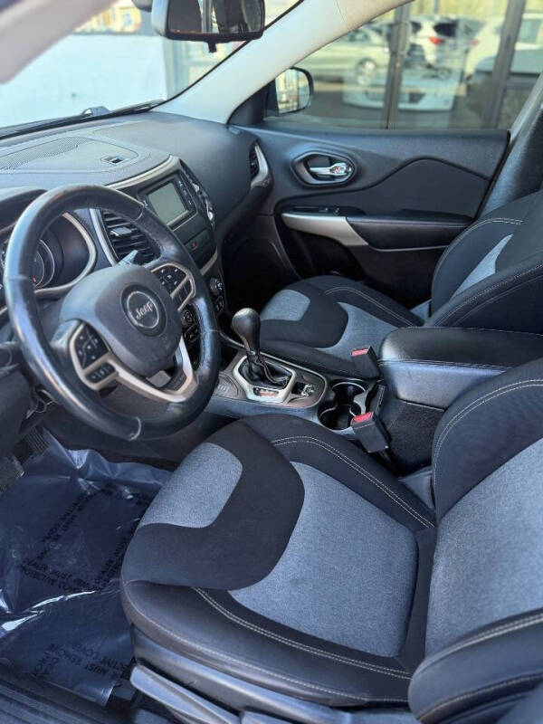 2018 Jeep Cherokee Latitude